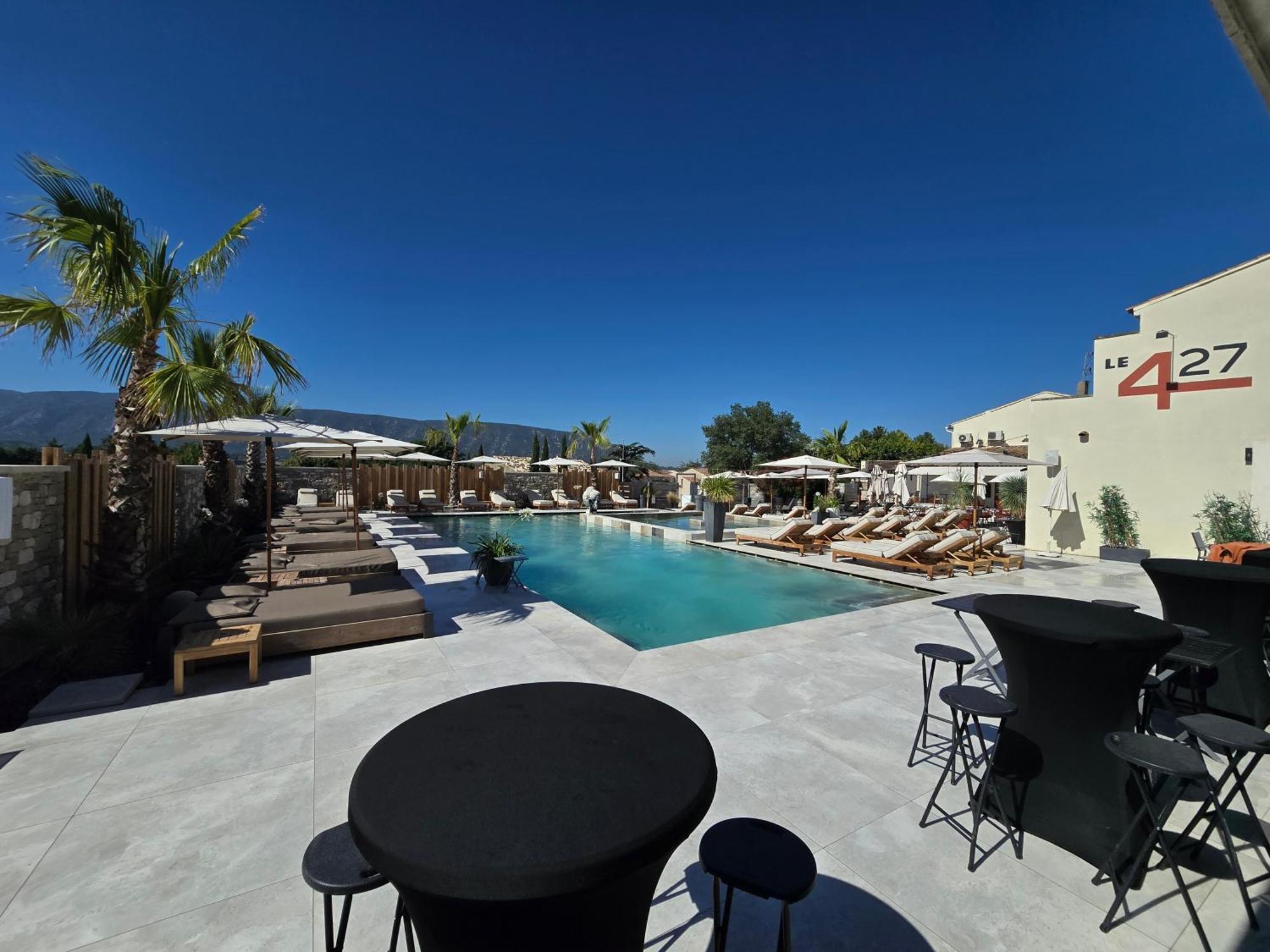 Hotel Les Loges Du Luberon Coustellet Zewnętrze zdjęcie