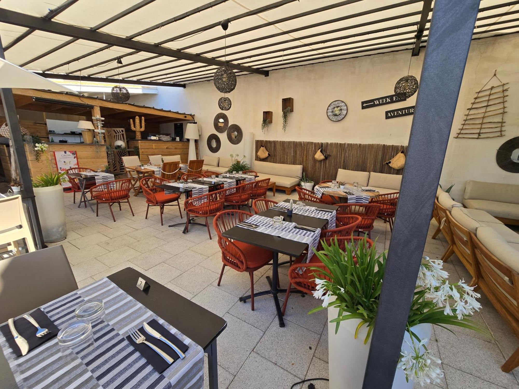 Hotel Les Loges Du Luberon Coustellet Zewnętrze zdjęcie