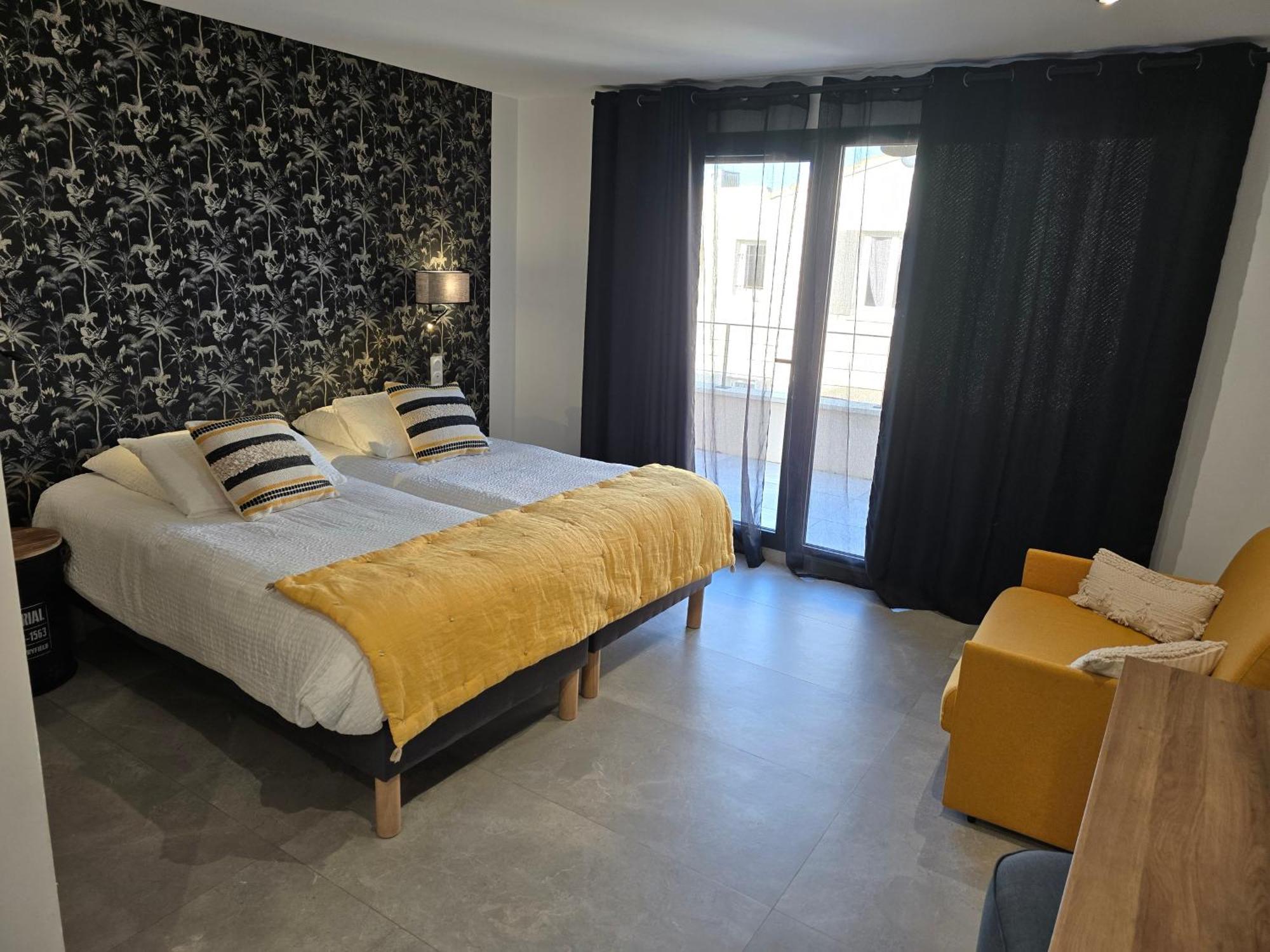Hotel Les Loges Du Luberon Coustellet Zewnętrze zdjęcie