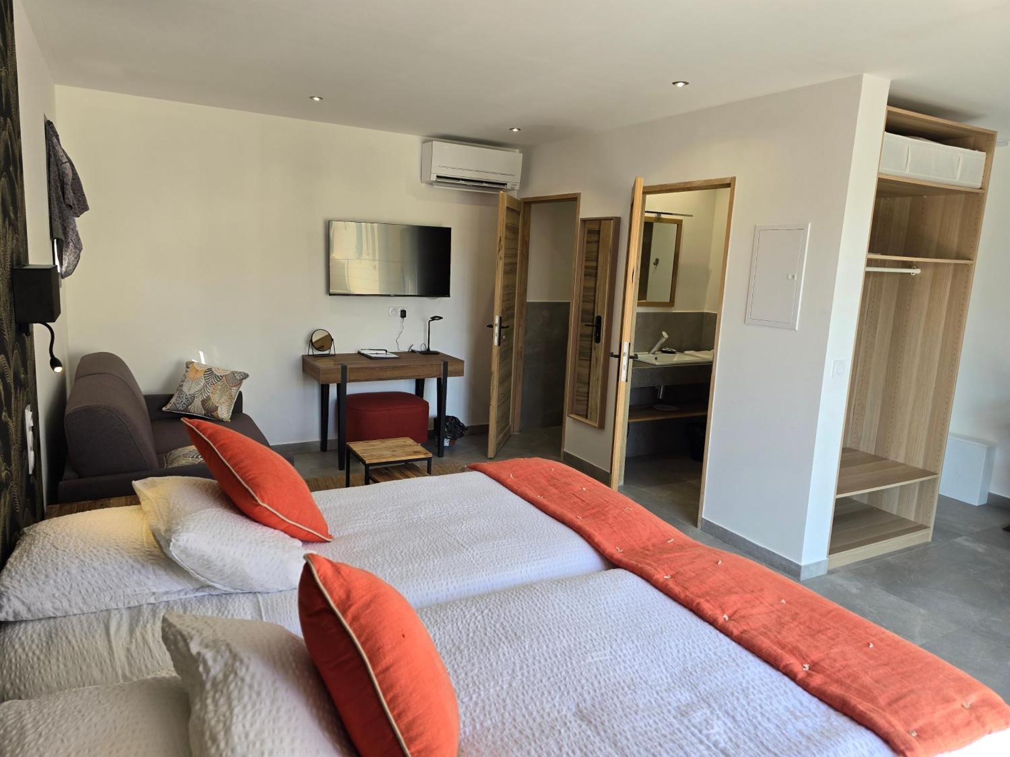 Hotel Les Loges Du Luberon Coustellet Zewnętrze zdjęcie