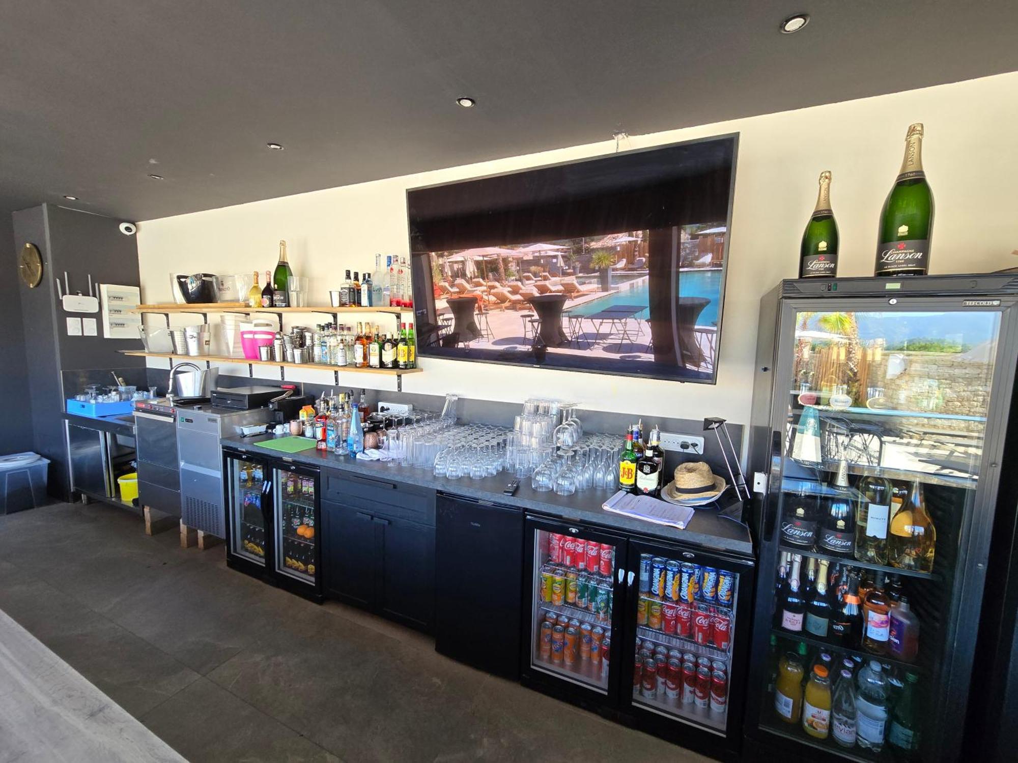 Hotel Les Loges Du Luberon Coustellet Zewnętrze zdjęcie