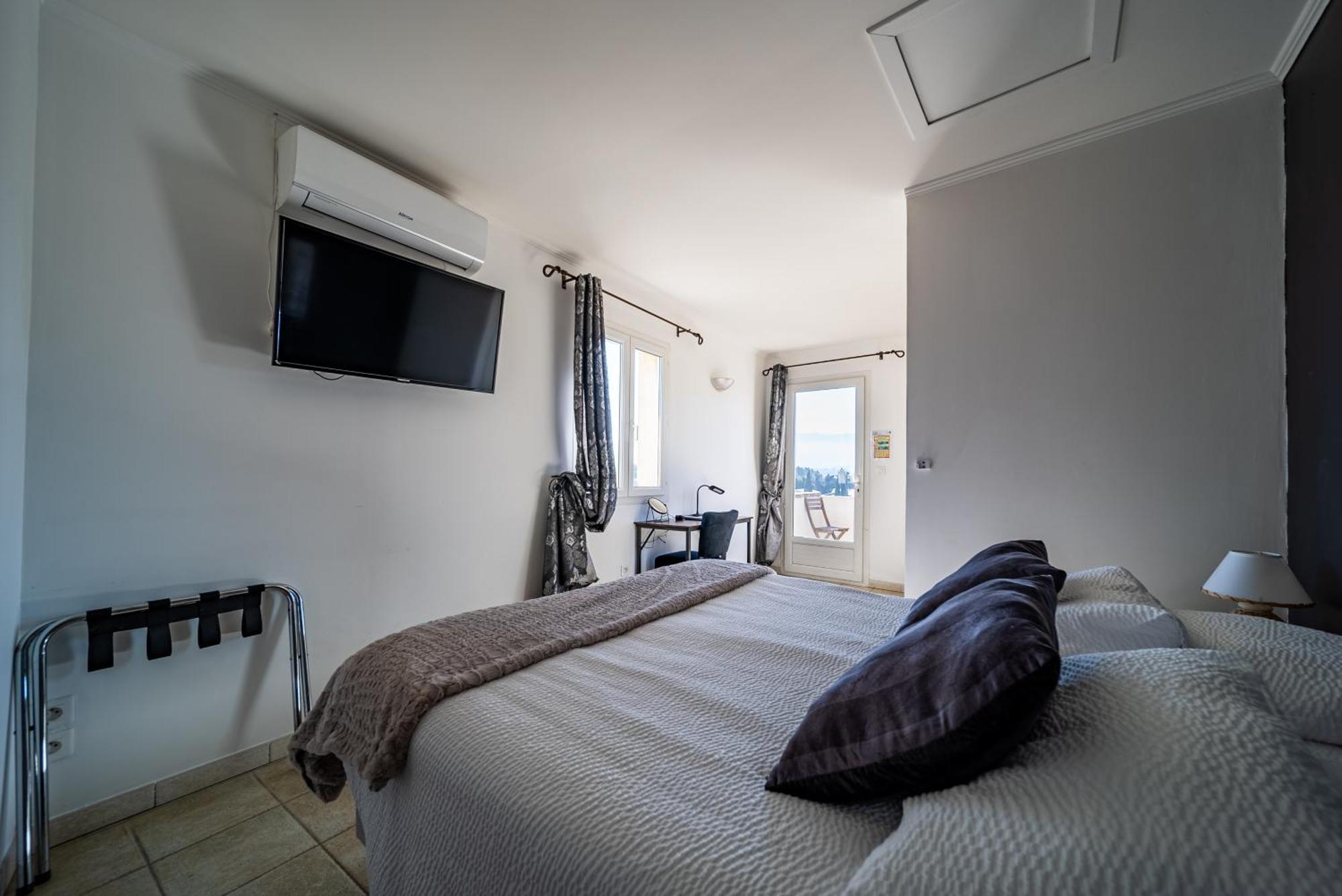 Hotel Les Loges Du Luberon Coustellet Zewnętrze zdjęcie