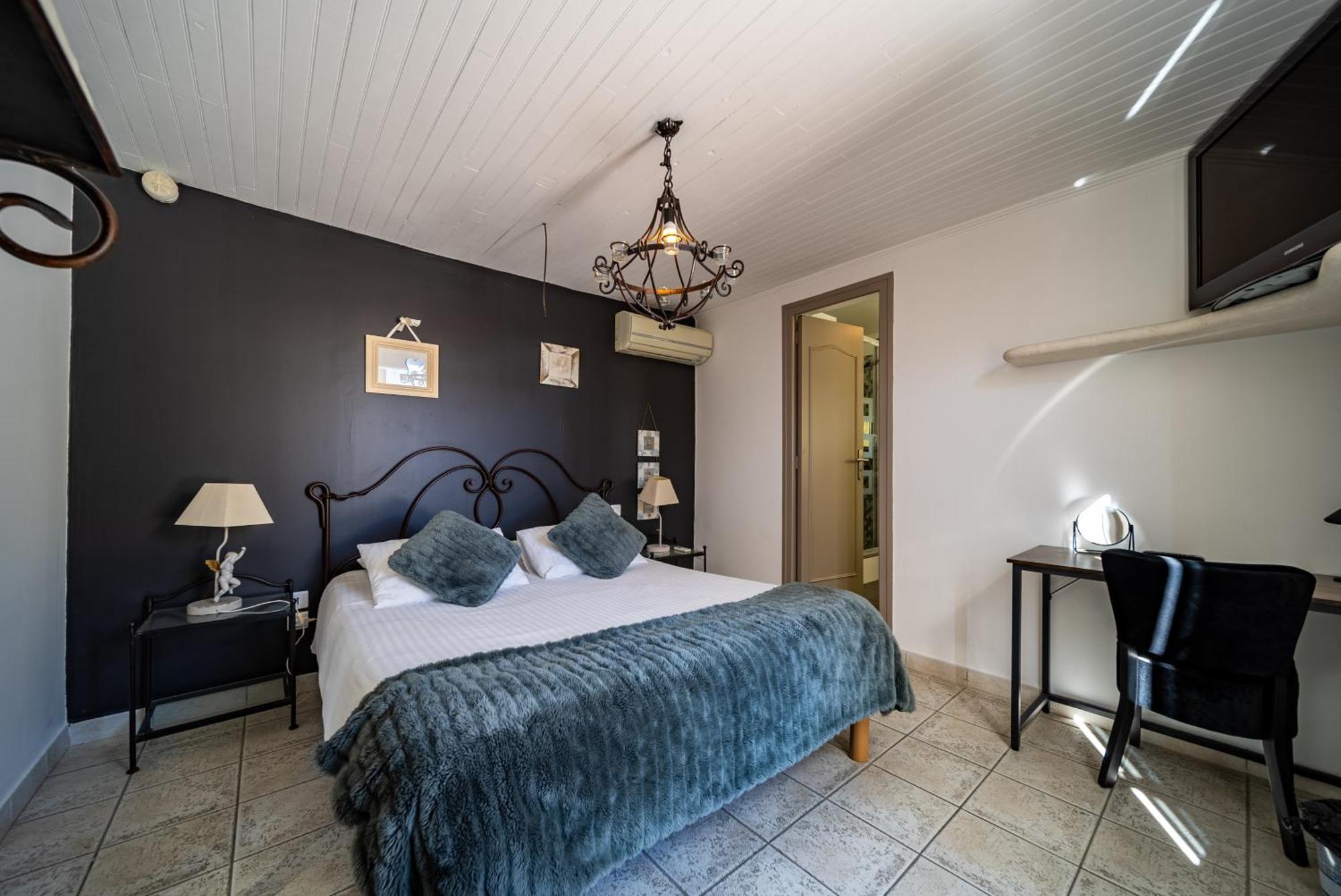 Hotel Les Loges Du Luberon Coustellet Zewnętrze zdjęcie